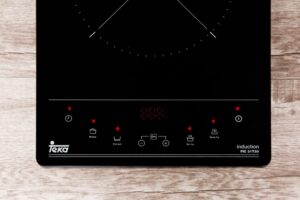 ph&iacute;m bấm bếp từ teka.jpg